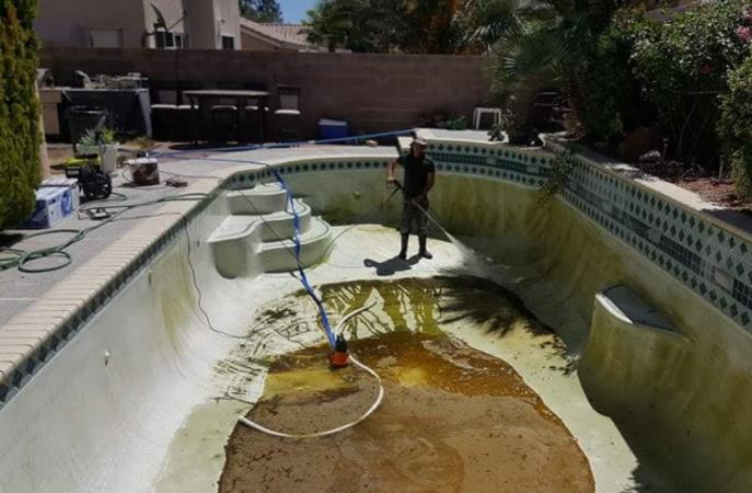 J&J Pool Services: Service Image-3 J&J Pool Services: Service Image-3